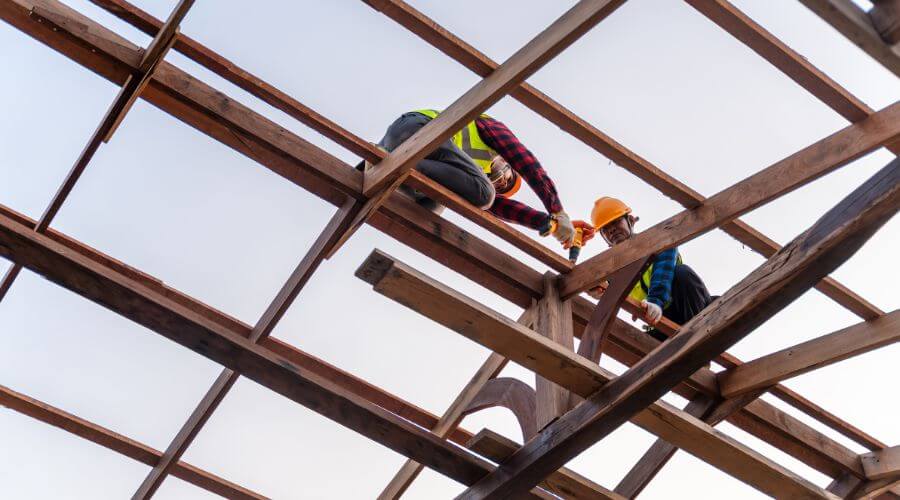 Expert new roof installation services in Castaner, PR